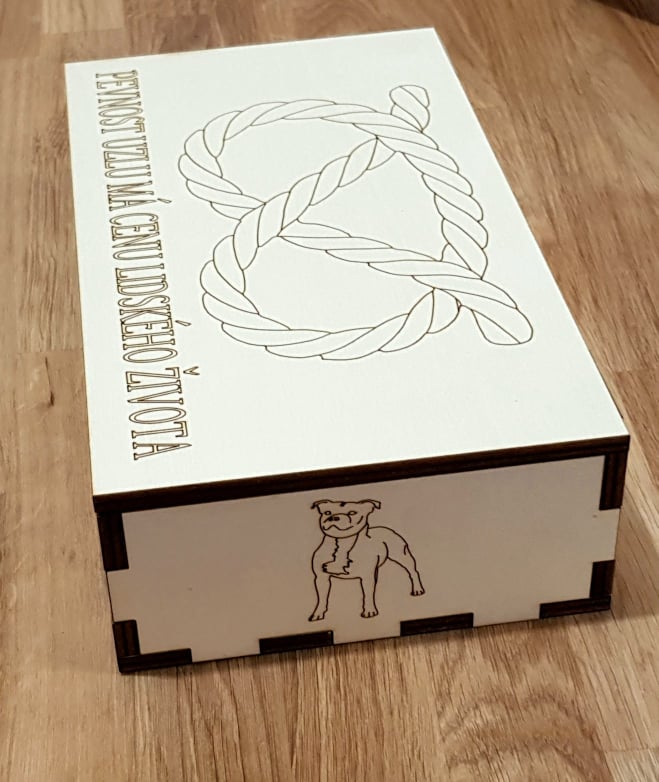 Krabička dřevěná Staffbull